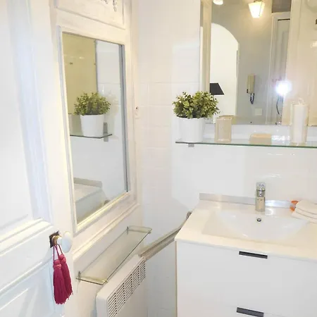 New - Chic, Britt & Cosy - Centre - Wifi & Clim Apartment *